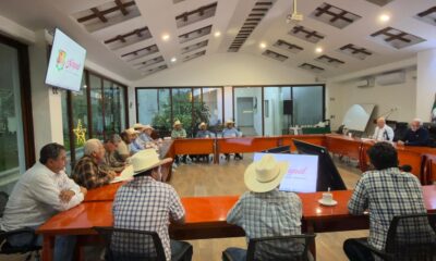 Navarro Quintero se Reúne con Ganaderos del estado